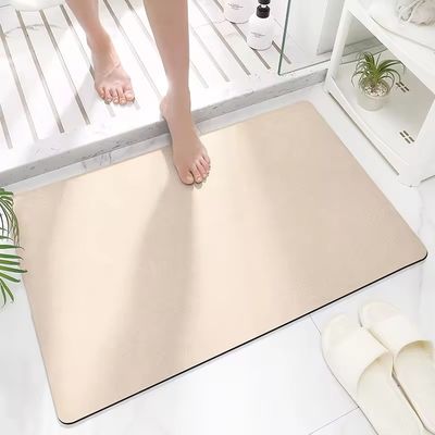 Home Bathroom Essential Anti-Slip and Heat Resistant Bath Mat Roll with Diatomite Material